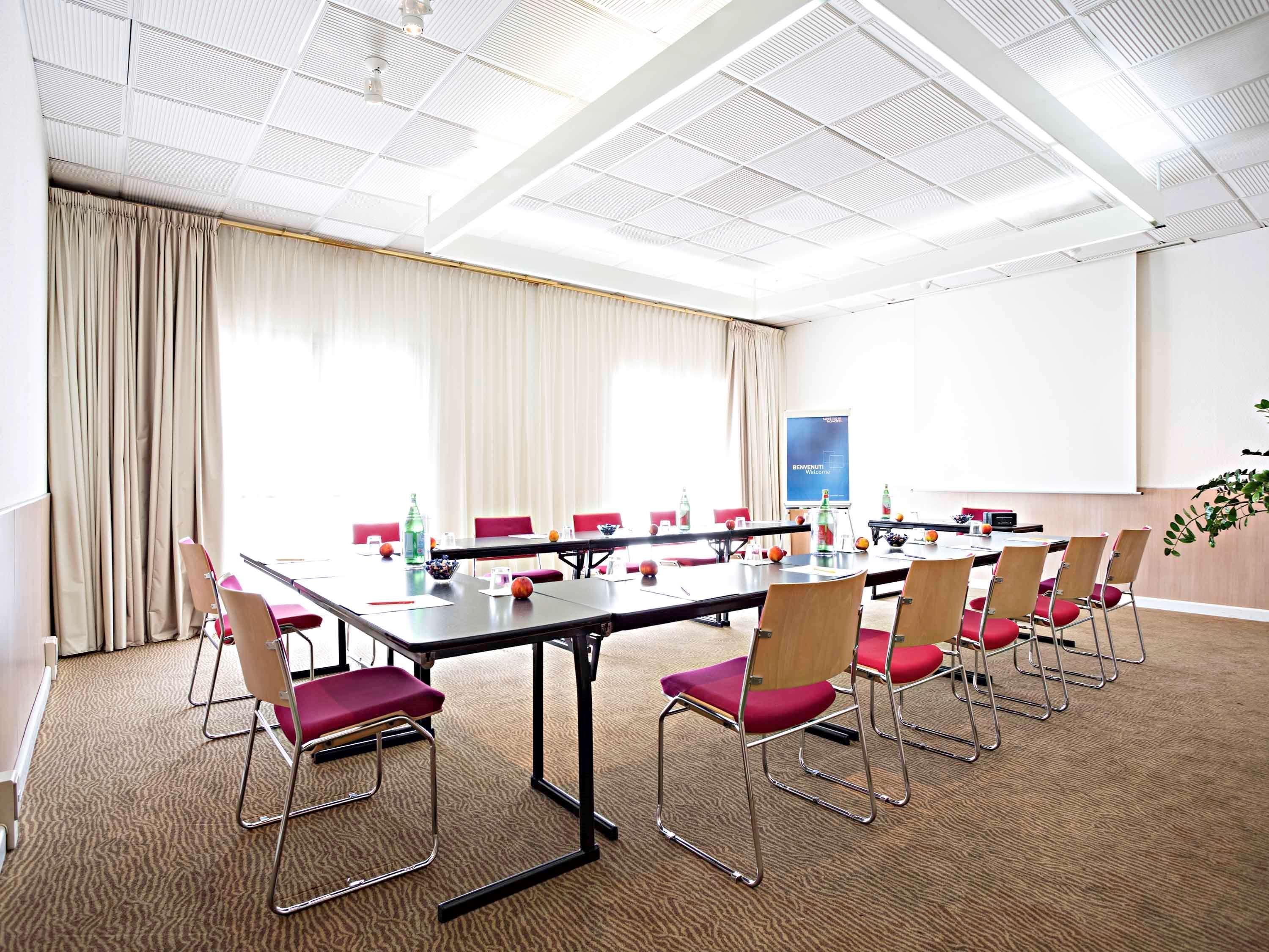 Novotel Caserta Sud Luaran gambar
